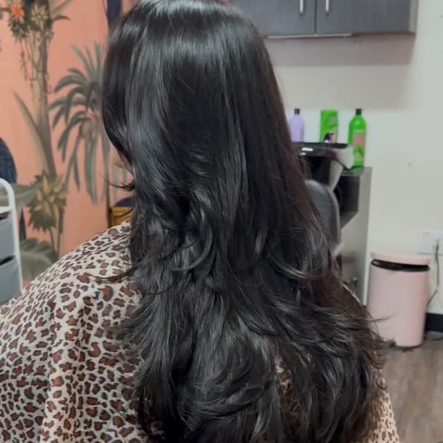 Wash + Blowout at Vanity Vee in Sherman Oaks, CA